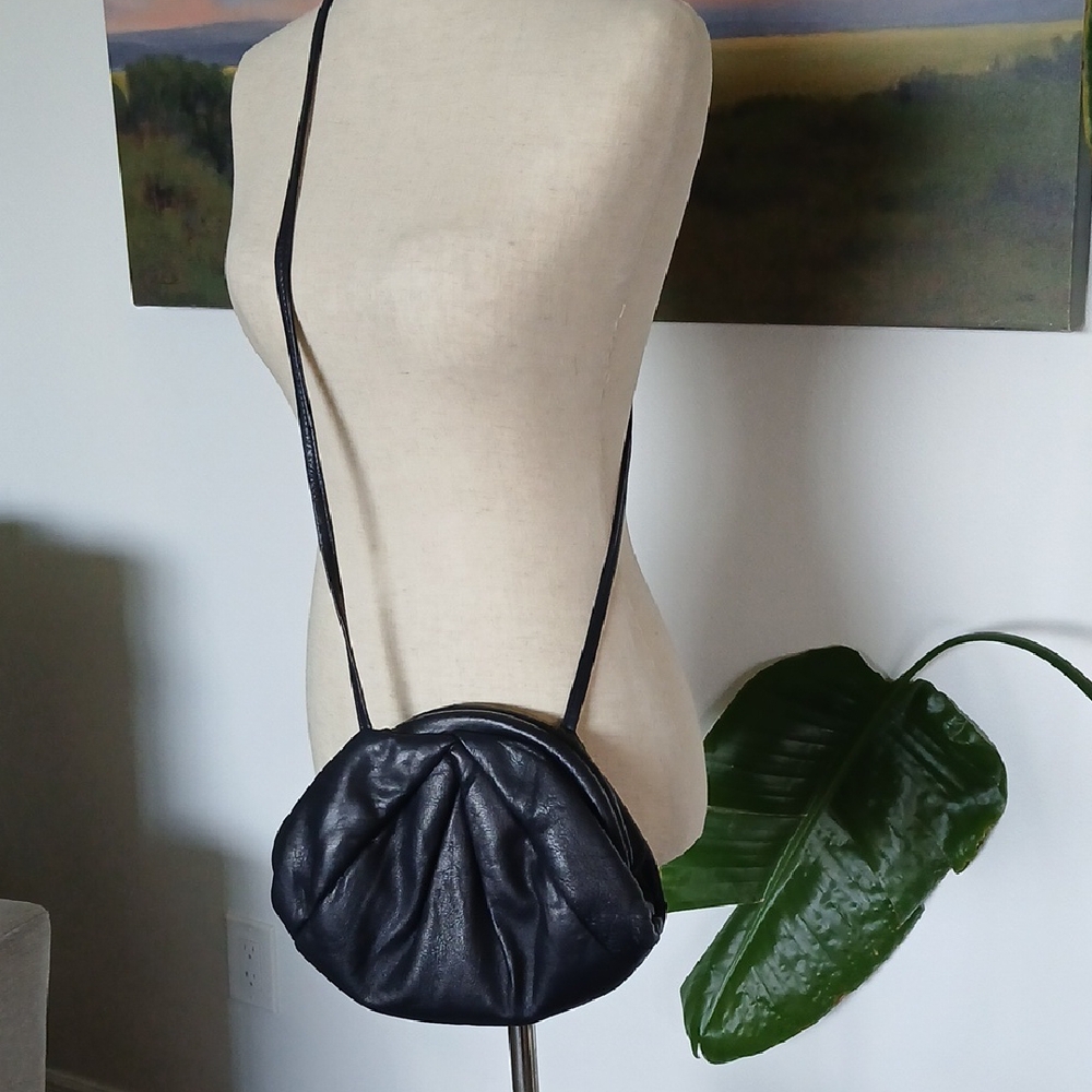 Vintage 80s Californian Navy Leather Crossbody Frame Bag